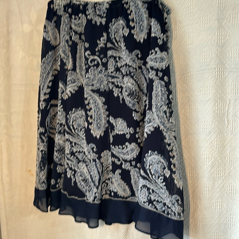 No brand tag handkerchief skirt